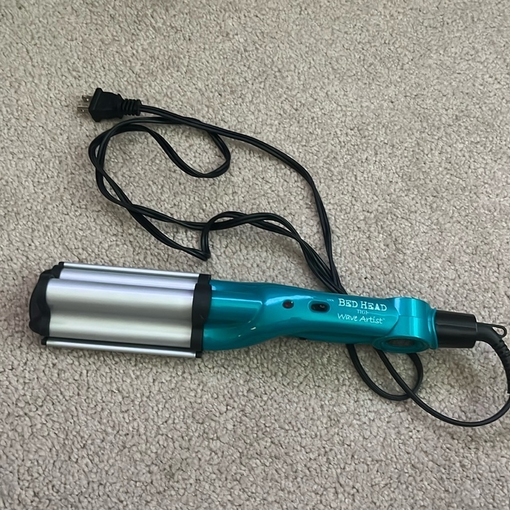 “BedHead Tigi Wave Artist- Hairtool”